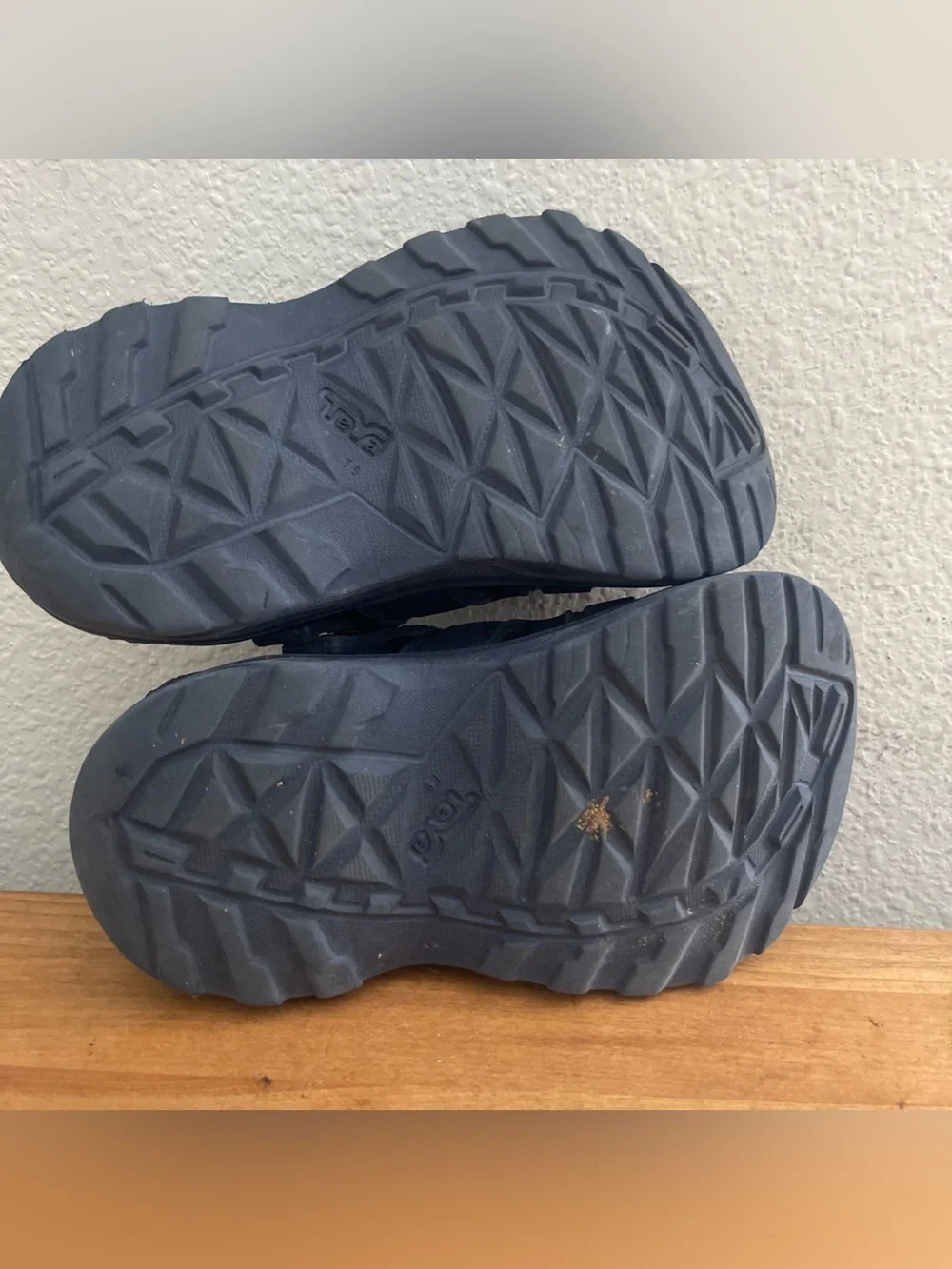 Teva Unisex-Kid's Omnium Drift Fisherman Sandal Blue Water Shoe Sz 9